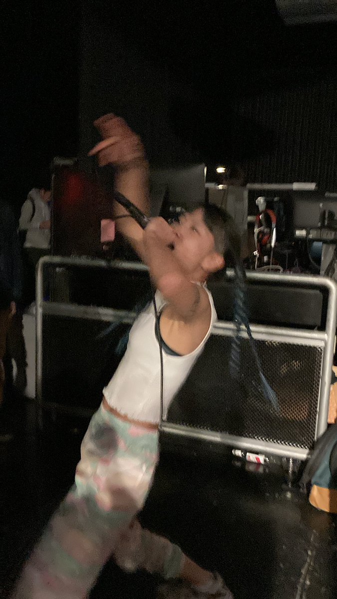 しょんべんフェス楽しかったよおおおおお！おれは平和な人らしいしそれっていいことだと思うんすよおおお、ね！