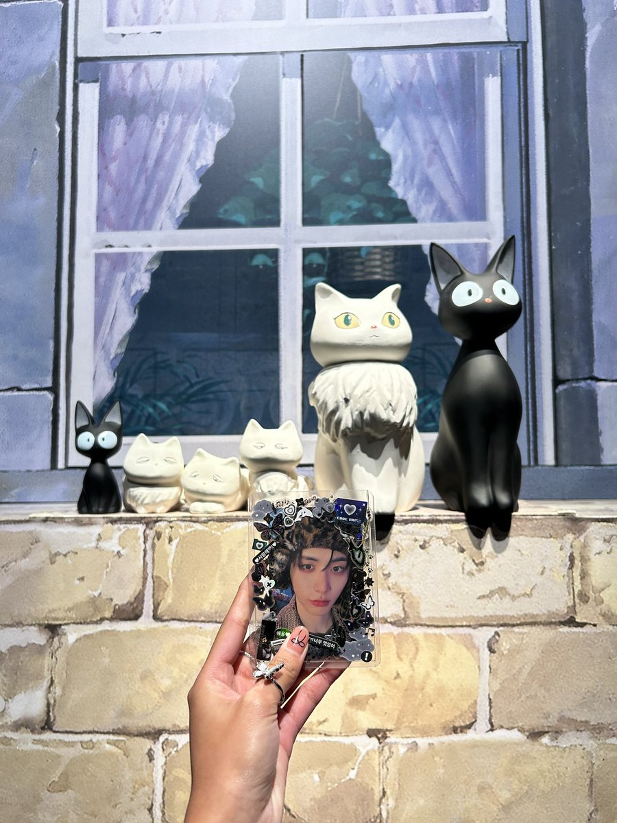 wenjeons's tweet photo. dropped by #SUMMERDESTINY #WOONMYUNGZ cafe event today + the studio ghibli exhibit
๐๏ธ https://t.co/y6sElBsQ1A
thank you @hongiesgiggles and @riwoorries for hosting the event ๐ฉต https://t.co/rCUlKPJ0WF