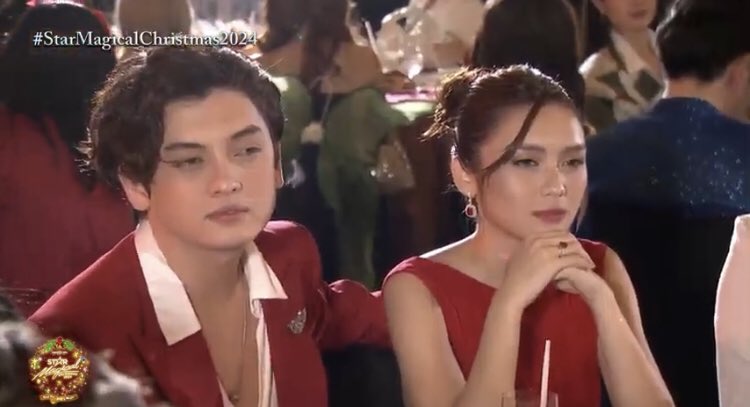 FS_trendsetter's tweet photo. Si Seth na naka akbay kay Chin tapos biglang tumutok sa kanila ang camera, biglang tanggal ng kamay Seth ‘no?

HAHAHAHAHA ito talagang mag couple na ‘to 🤭

FRANSETH THE POWER COUPLE https://t.co/kGHecwL8ml