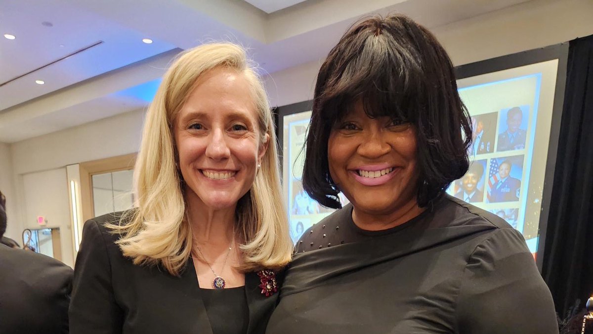 Abigail Spanberger tweet media