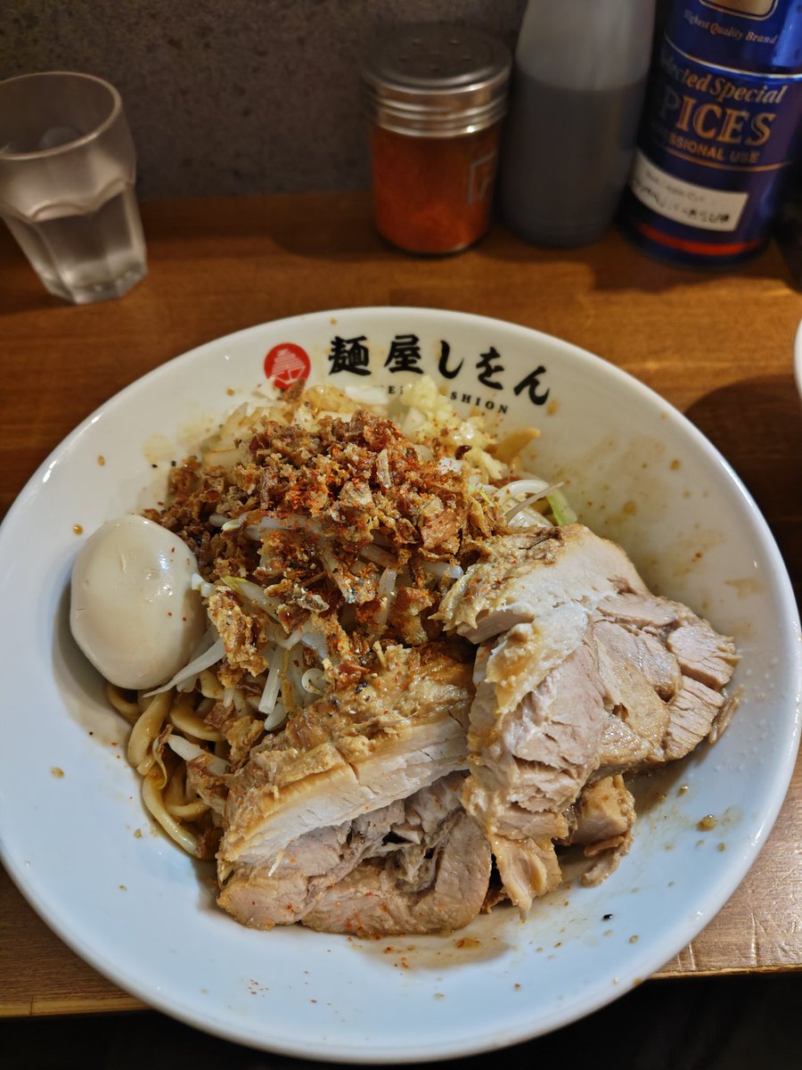 murab000's tweet photo. 何食べても美味い麺屋しをん
ちなみにカレーも超絶品！
#麺屋しをん https://t.co/b2zsj70JhF