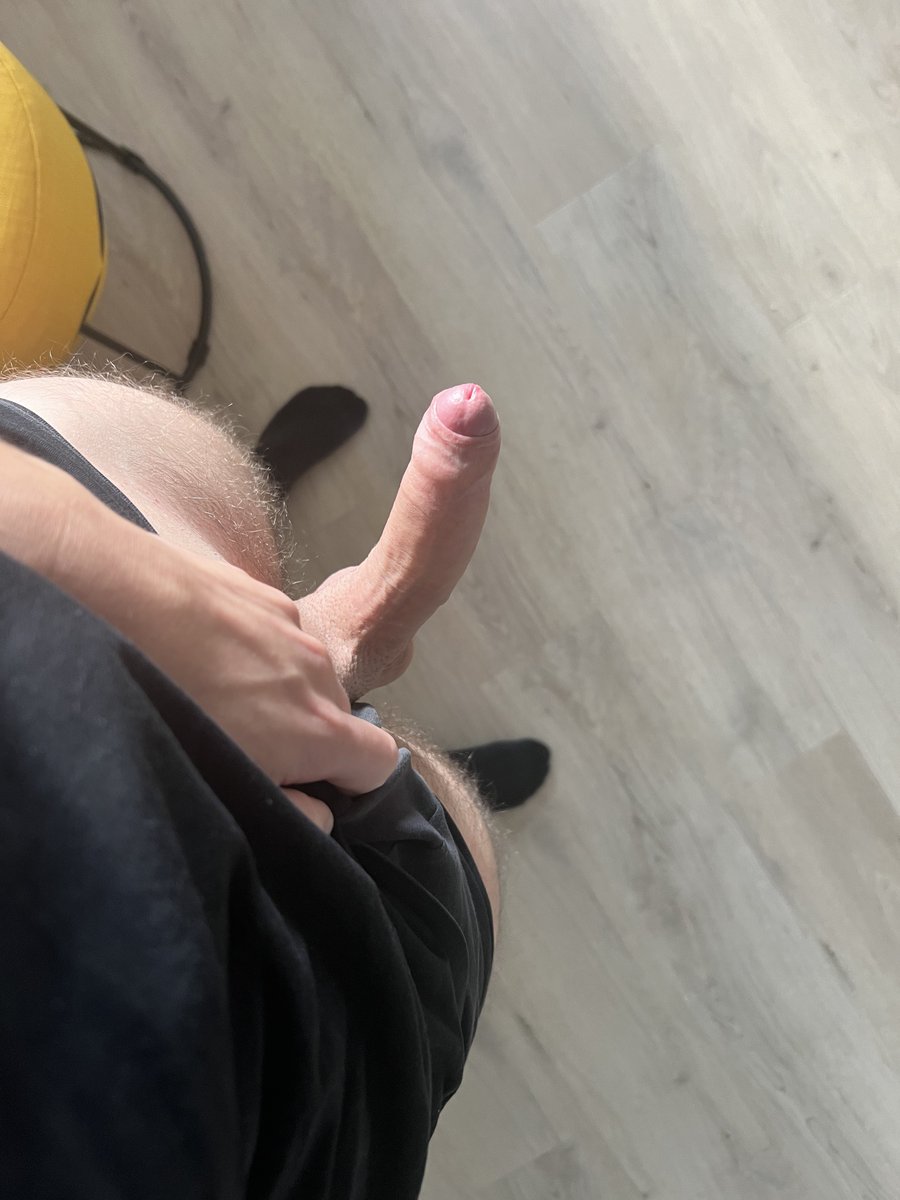 Kuk🍆😈

#czechboy #czechgay #praguegay #gay #horny #dick #alone #home #cruising #waiting