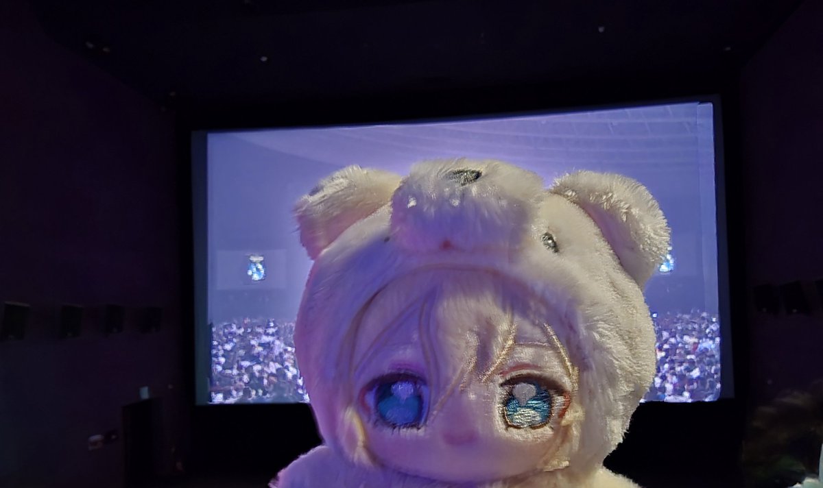 드림라이브 넘 재밌었고... 
12월에는 극장 못가더라도 온라인 뷰잉으로 봐야겠다 싶음