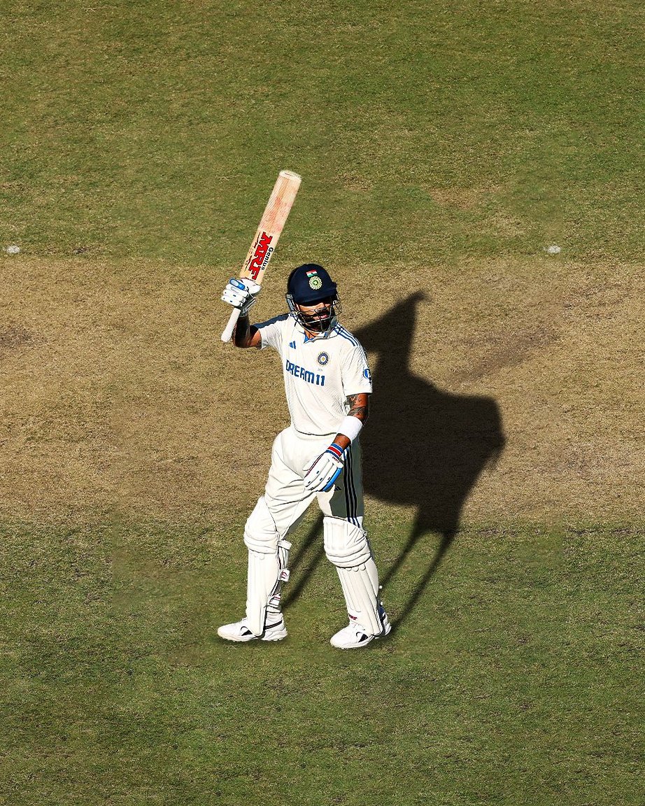 AryanKarnal's tweet photo. The BOSS of Australia #ViratKOHLI 🐐🔥

#INDvAUS #AUSvsIND @imVkohli https://t.co/FN3weR92c9