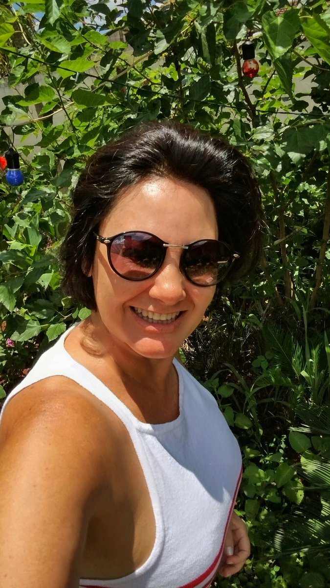 claudiabocchi's tweet photo. E que a vida leve...
O que não for leve!!! https://t.co/Kem3bMYLTQ