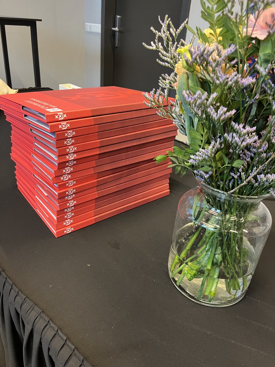 Klaas Hendrik Eller (@klaaseller) on Twitter photo 🎓✨ Huge congratulations to the 50 wonderful graduates of our 'European Private Law' LLM <a href="/AdamLawSchool/">Amsterdam Law School</a>.
All the best for shaping the future of private law and justice across Europe and beyond!
uva.nl/shared-content… 🎓✨ Huge congratulations to the 50 wonderful graduates of our 'European Private Law' LLM <a href="/AdamLawSchool/">Amsterdam Law School</a>.
All the best for shaping the future of private law and justice across Europe and beyond!
uva.nl/shared-content…