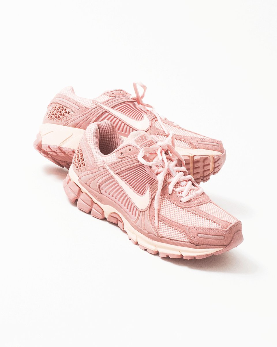 CaminoTV's tweet photo. Full rose comme ça, avec un total look denim c'est du tout droit ça 

96€ au lieu de 160€ avec le code "GOBIG24"

Lien affilié : https://t.co/tVfnuw2wD9 https://t.co/ACqzepKGFw