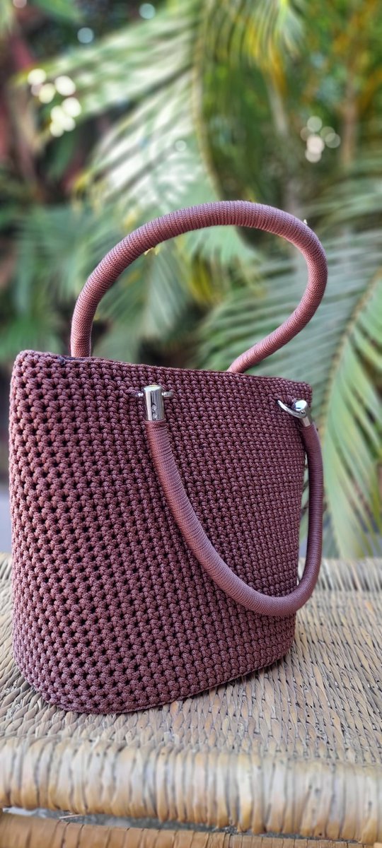istrivemarket's tweet photo. Understated Elegance!

Discover our collection of plain handcrafted bags at istrivemarketplace.

Made with love and care by refugee women artisans, these bags exude simplicity and sophistication 
#Refugees
#handcrafted 
#bags
+256709734539 https://t.co/ygPpyMq6VK