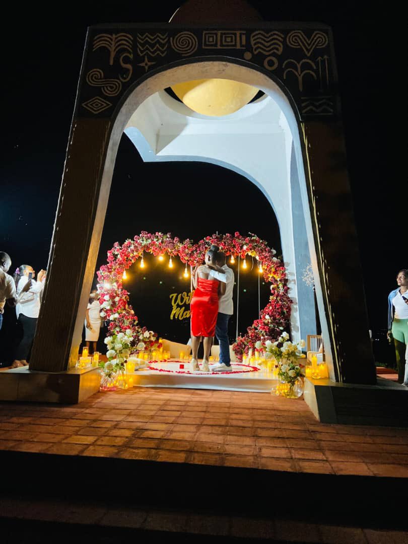 Igongocc's tweet photo. She said yes!! A magical engagement in a place of wonder!
There’s something about this venue #EclipseMonument Located in Biharwe that just feels like a perfect place to celebrate life’s most precious moments!
The perfect backdrop for unforgettable memories! 💍
#VisitIgongo https://t.co/RRg4VhtHz1