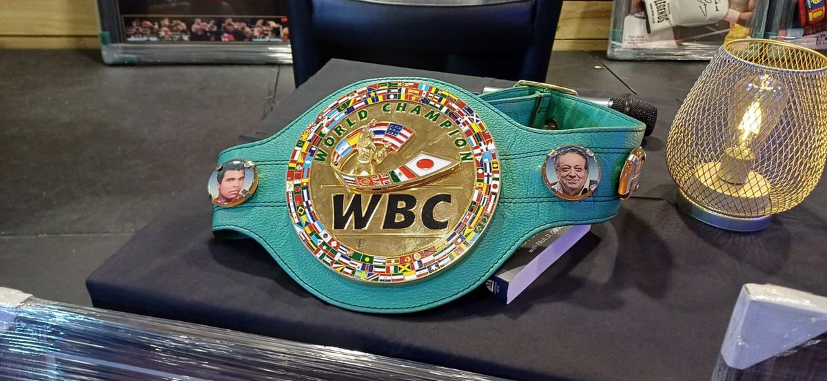 Jacksx1's tweet image. An awesome night with these guys! #nigelbenn #michaelwatson @NigelGBenn