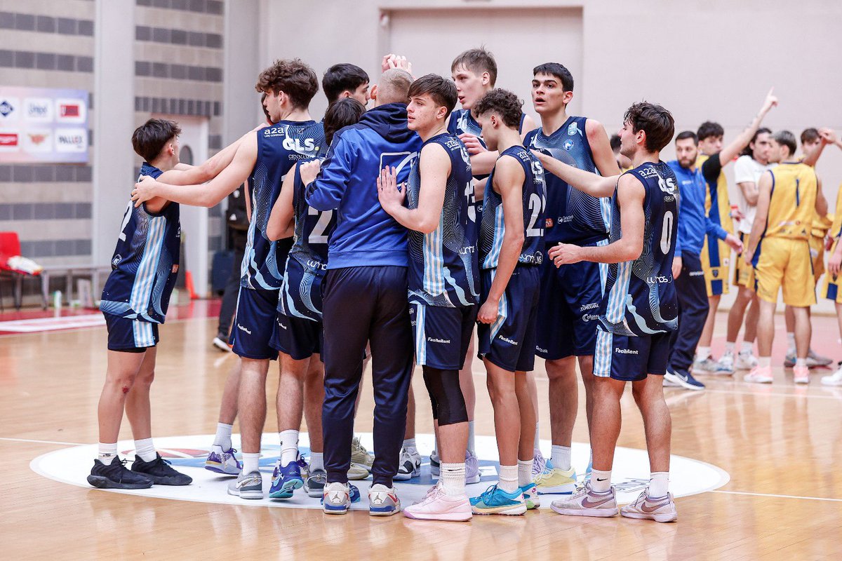 basket_napoli's tweet image. 𝗣𝗥𝗜𝗠𝗔 𝗩𝗜𝗧𝗧𝗢𝗥𝗜𝗔 𝗣𝗘𝗥 𝗟’𝗨𝗡𝗗𝗘𝗥 𝟭𝟵 𝗔𝗟𝗟𝗔 𝗜𝗕𝗦𝗔 𝗡𝗘𝗫𝗧 𝗚𝗘𝗡 𝗖𝗨𝗣 🏆

🔗 Scopri di più:
napolibasket.it/prima-vittoria…

#NapoliBasket | #NextGenCup 💙