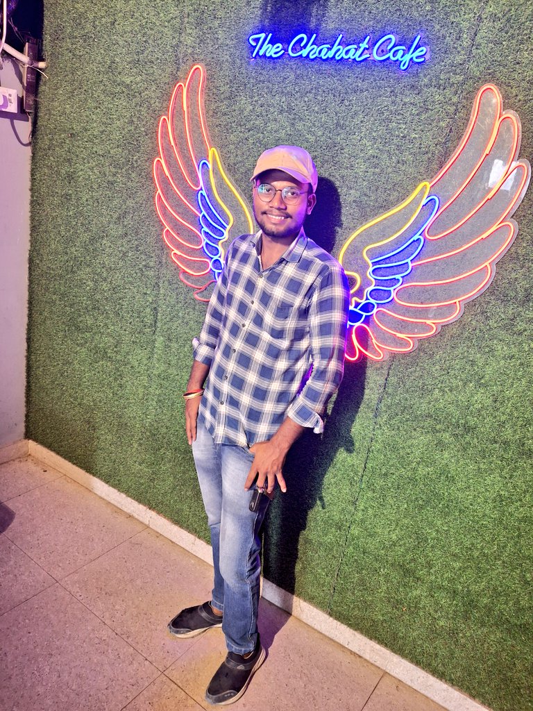 sundram6412's tweet photo. जिंदगी जीने का सही तरीका,,
   Ignore Everything With Smile 😊 https://t.co/ZXpk4BYyhc