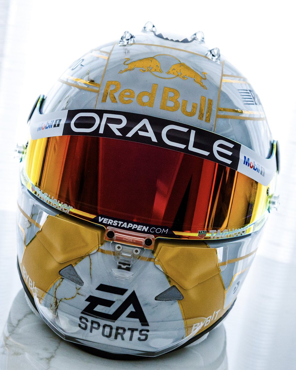 VerstappenCOM's tweet photo. Max’s World Champion 2024 Helmet 🤩✨

Scale models available on https://t.co/4sRfzk0Y53 👀 https://t.co/eTYGpL0p68