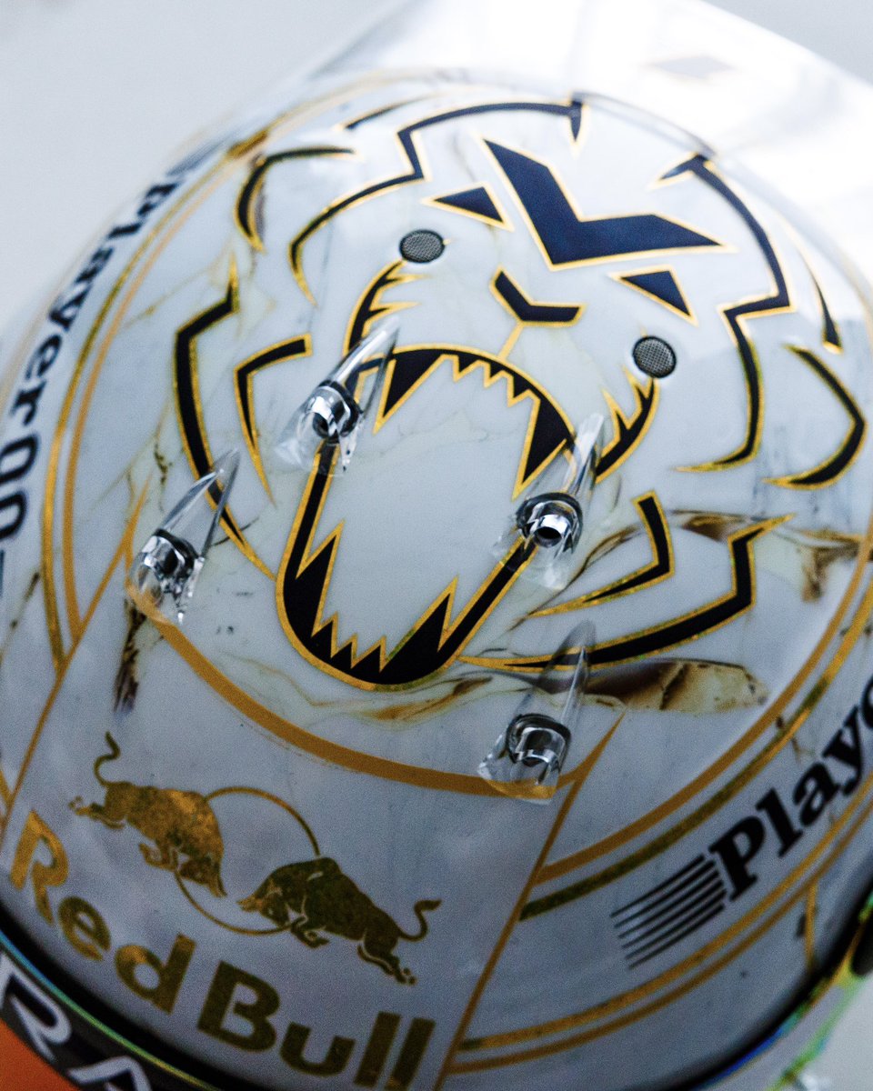 VerstappenCOM's tweet photo. Max’s World Champion 2024 Helmet 🤩✨

Scale models available on https://t.co/4sRfzk0Y53 👀 https://t.co/eTYGpL0p68