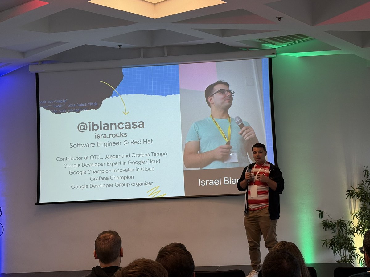 Brutal tener a <a href="/iblancasa/">Israel Blancas</a> en el escenario hablando de Observabilidad en el <a href="/GDGSevilla/">GDG Sevilla</a> y como siempre amando a #Granada!