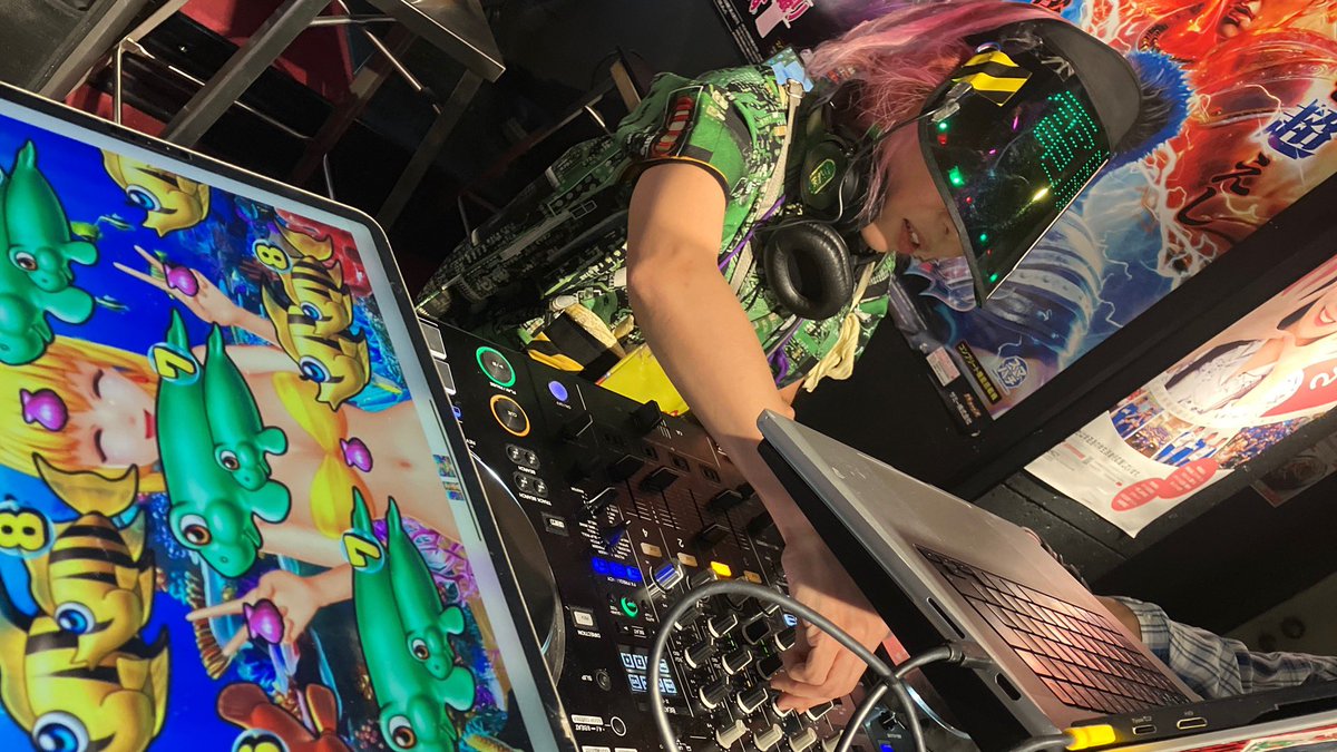pachislotpolice's tweet photo. 本日のサイバーおかんです。
お納めください。
#秋葉原
#センゴク
#シューティングバー
#SSDJ https://t.co/osIRUiNYRU