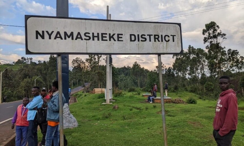 JustinJournali2's tweet image. Nyamasheke ngo Tour du Rwanda niho igeze ? Ubwo wasanga ikomereza # Nyamagabe @oswaki @HAKUZWUMUREMYI @TwahirwaIpha  ubusesenguzi burakenewe ! #Umuturqge ku Isonga !