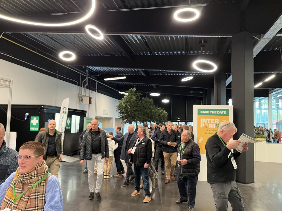 Interpom tweet media