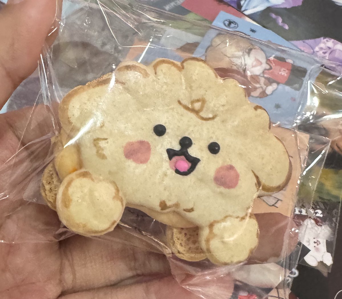 한국 도착하자마자 천러 생카로... 🩷

#welcome_to_LELE_court
#해피러러데이