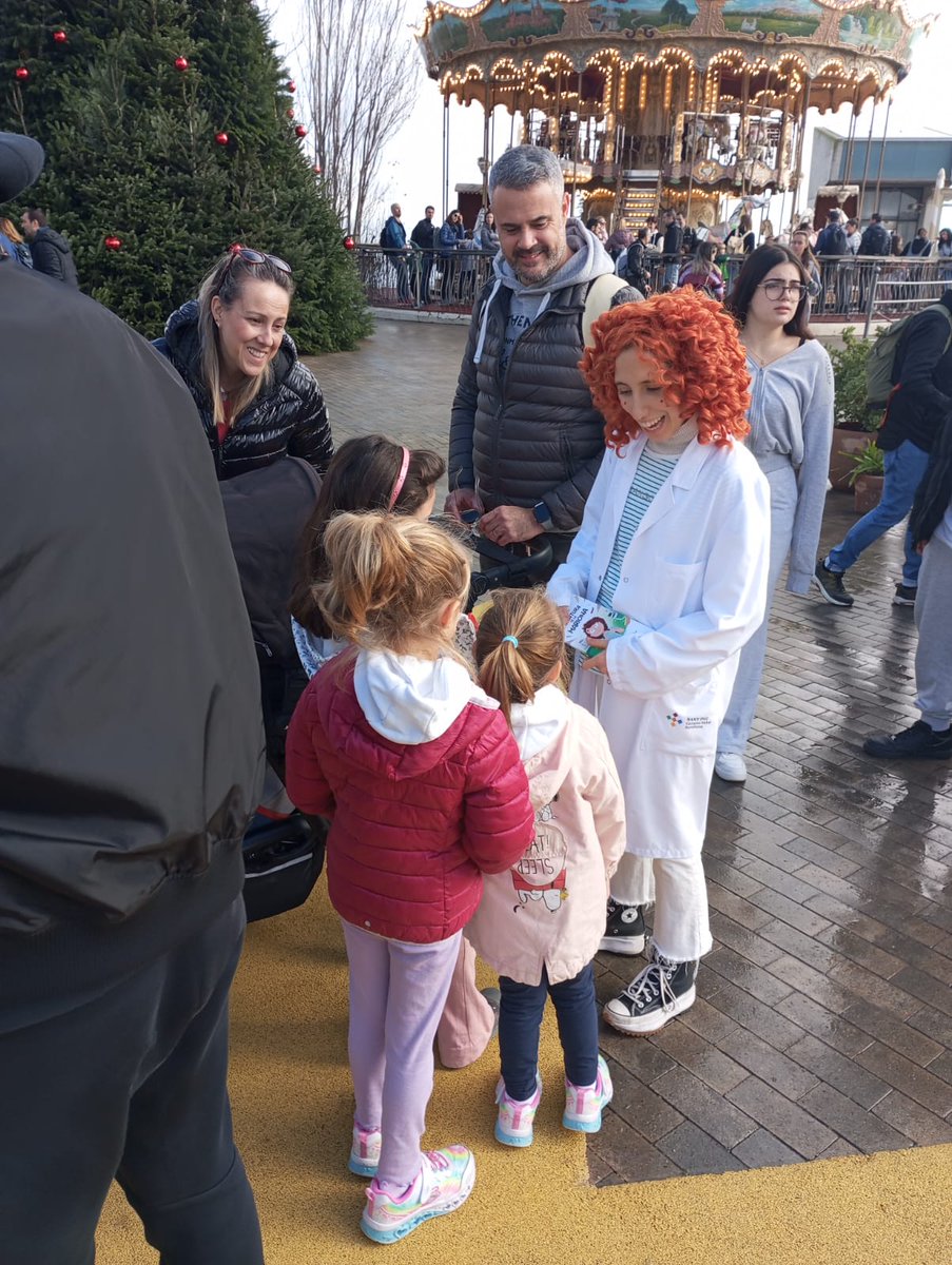 Institut de Recerca Sant Pau (@irsantpau) on Twitter photo Ja comencen a arribar els primers nens i nenes per ajudar la Mariona a activar la sang al <a href="/parctibidabo/">Parc d'atraccions Tibidabo</a>!🎡
Tenim moltes activitats divulgatives i familiars per endavant!🚀🩸
#MarionaInvestigadora #RecercaSantPau Ja comencen a arribar els primers nens i nenes per ajudar la Mariona a activar la sang al <a href="/parctibidabo/">Parc d'atraccions Tibidabo</a>!🎡
Tenim moltes activitats divulgatives i familiars per endavant!🚀🩸
#MarionaInvestigadora #RecercaSantPau