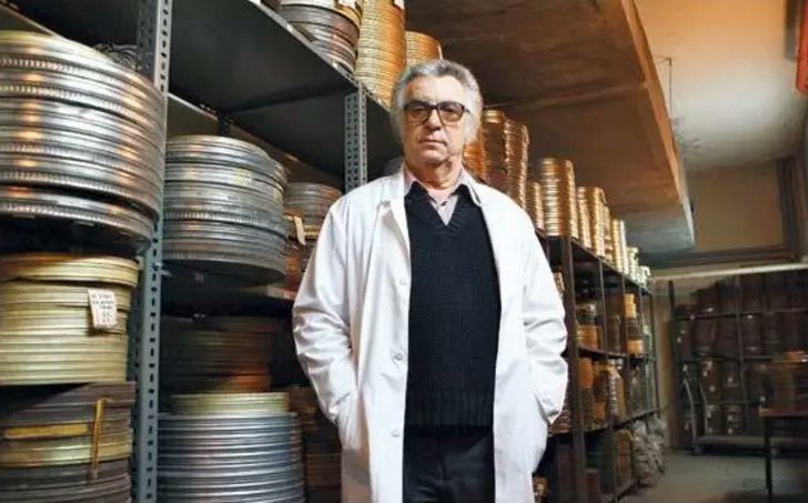 naziftunc_'s tweet photo. Cumhurbaşkanlığı Kültür Sanat Büyük Ödülü sahibi, ilk sinema profesörümüz, Türk Film Arşivi'nin kurucusu, binlerce sinemacı yetiştiren Sami Şekeroğlu'nun vefat haberini üzüntüyle öğrendik.
Merhuma rahmet, sevenlerine de baş sağlığı diliyorum.
Ruhu şad olsun
#MSGSÜ  #SamiŞekeroğlu https://t.co/OtUR7Vr6NB