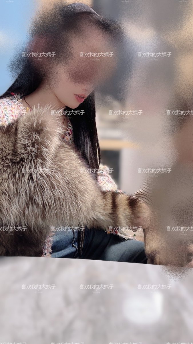 晚上好兄弟们，老婆做饭呢，大姐刚回家
给孩子买了一顶帽子，很可爱
大姐今天打扮的也挺好看的 https://t.co/qMPkpHA9JQ
