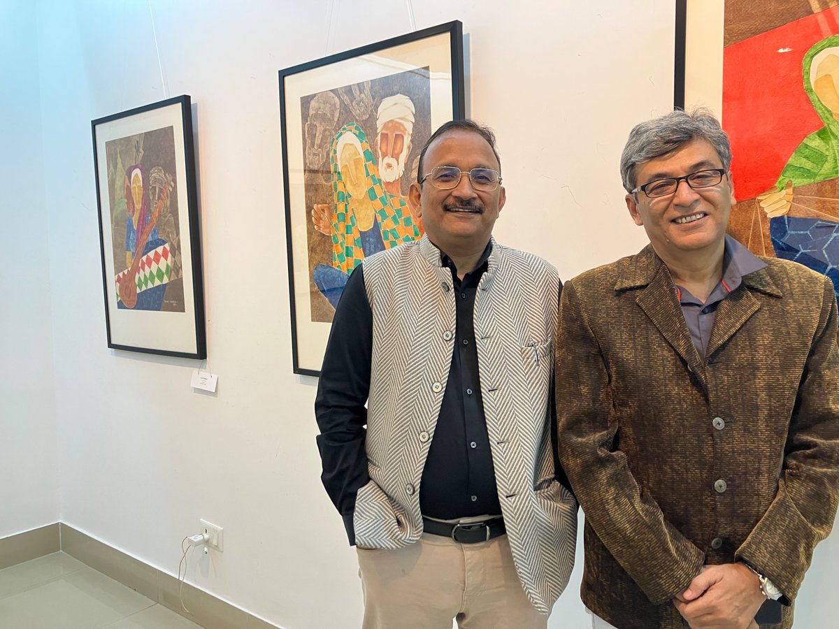 harikishan1's tweet photo. Artist Manoj Chhabra has masterfully brought to life the essence and depth of Pratap Somvanshi’s poetry through his captivating artwork. His exhibition at the AIFACS Gallery is a true celebration of creativity and imagination.
@pratapsomvanshi @BEDAAG https://t.co/mknlExMCpE