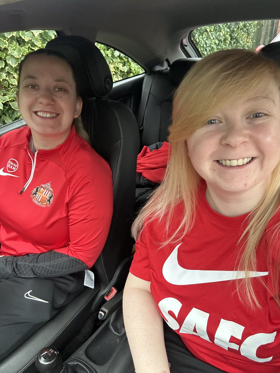 Katie 😀 tweet media