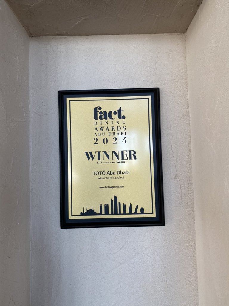 BITEX_AUH's tweet image. ✨アブダビスタッフ通信✨
【TOTÓ Abu Dhabi】

サディヤット島のビーチ沿いにあるイタリアンレストラン【TOTÓ Abu Dhabi】でランチをしました！ターコイズ色のペルシャ湾がとても綺麗です♩

#abudhabi
#bitex
#バイテックス
#アブダビ不動産
#totoabudhabi
#factdiningawards…