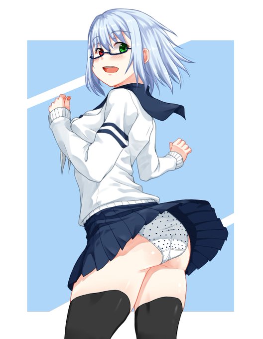 うちの子振り向き。振り返った瞬間にぱんつ見えたりする。かわいいですね 