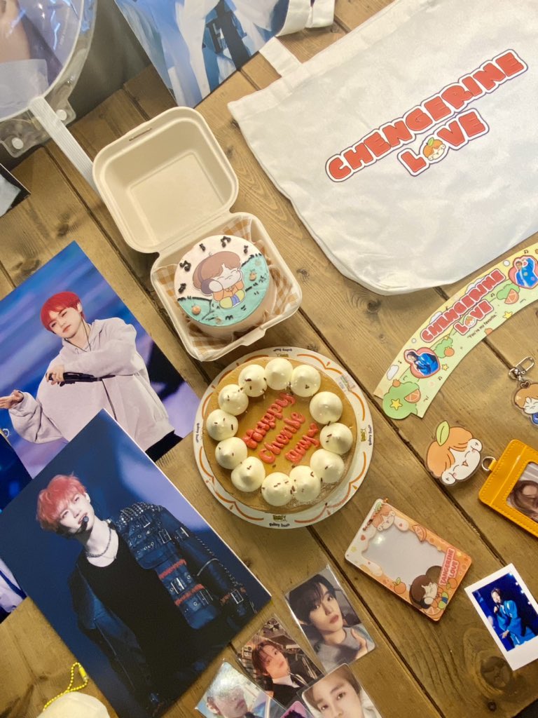 a vv tangerine sunday for dehet 😺🍊 thank you, <a href="/chengerinelove/">Chengerine Love</a> !! 🥹 

#ChengerineLove