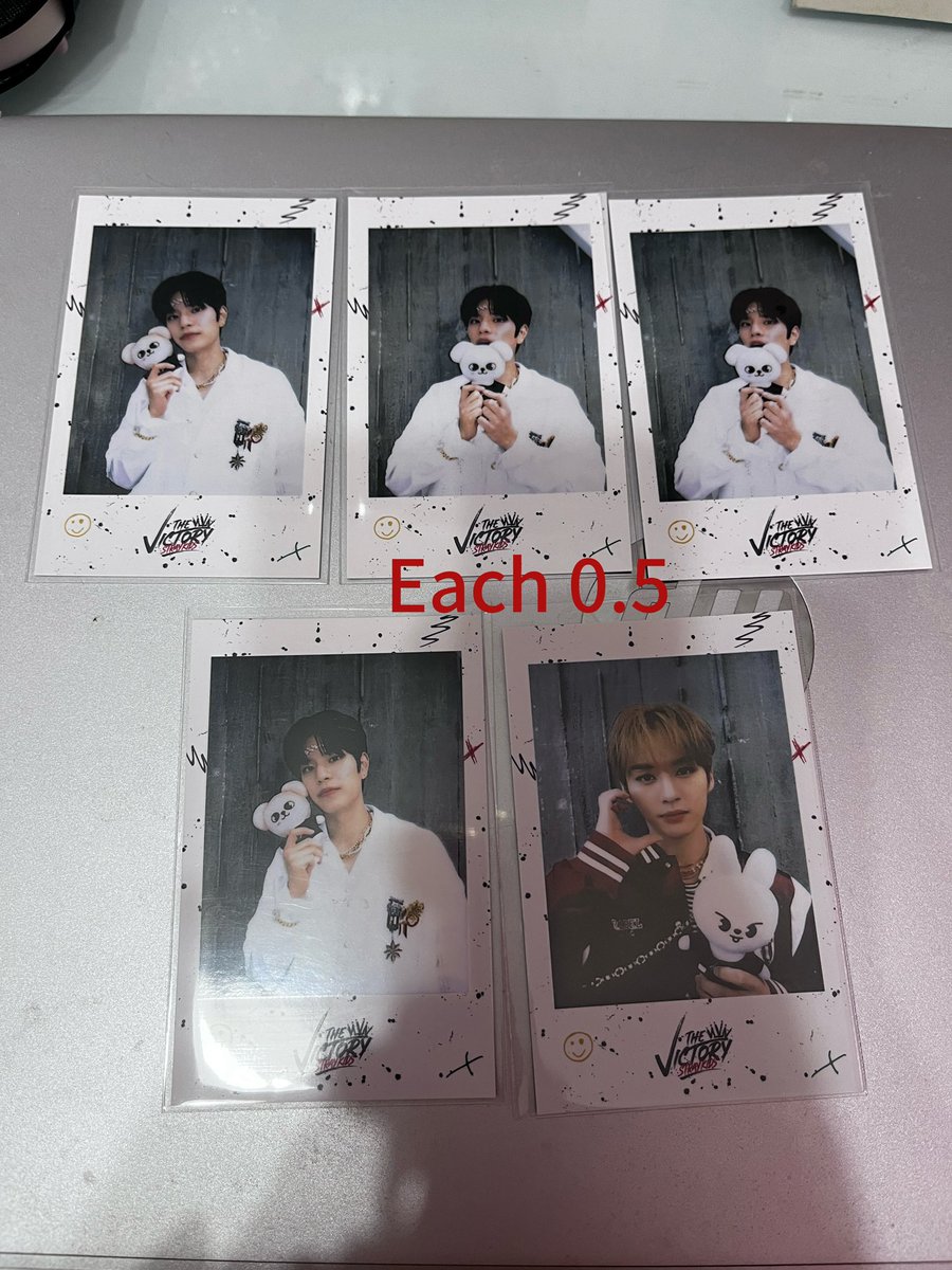 boki0428's tweet photo. 스키즈 Skz 포카양도 양도 wts

한국어 English ⭕️ 

준등기 ➕0.18

스트레이키즈 포카 양도 교환 straykids skz  noeasy bangchan 방찬 리노 창빈 현진 한지성 필릭스 승민 아이엔 bangchan leeknow changbin hyunjin Han Felix IN skzoo 알라딘 크리스마스 특 이즈위 특진 https://t.co/9M2Wus4GRH