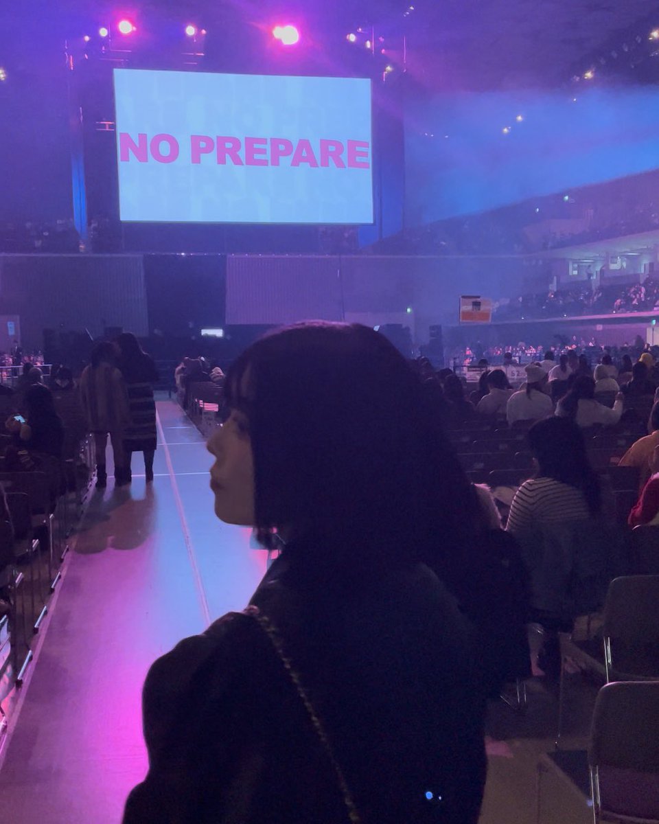 コムドットを間近で見れて本当に感激だった。。
色んな刺激をもらって余韻に浸ります💭✨
あっちゃん歌ってくれてありがとう🧡
そしてかずえいにも会えてめちゃくちゃ嬉しかった🥹✌🏻
#りきみく #カップル #コムドット #ノンプリ 

tiktok.com/@___rikimikust…