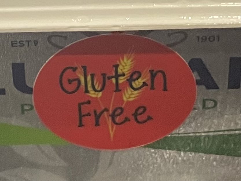 GillianSurgey's tweet image. When you’re solo #Coeliac in home you do things like this to make life easier for Mr S &amp;amp; family/friend visitors. #CrossContamination is serious so visual reminders are helpful &amp;amp; failsafe…or so you’d think.
 “Did you just use my butter, Mr S?” 😫😤
#Toast
#TooBusySpinningDits