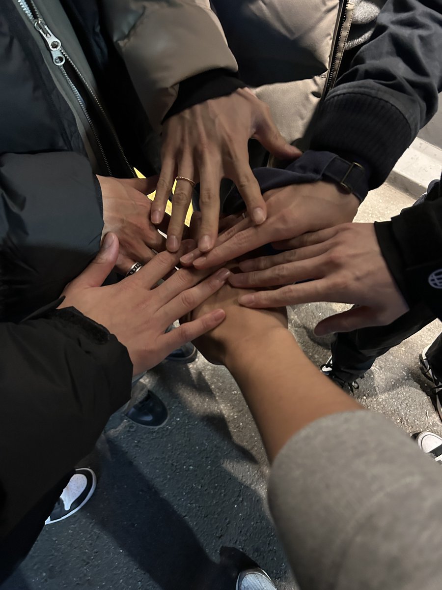 SF9official tweet picture