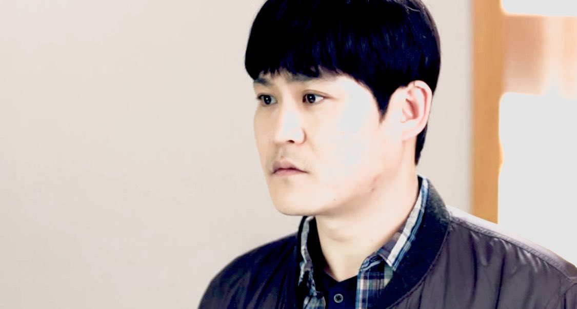 ╭ ⌒ ⌒ ⌒ ⌒ ╮ 
 (    배고프당      )    
 ╰ ‿ ‿ ‿ ‿ ╯
                  O
                    ○ …