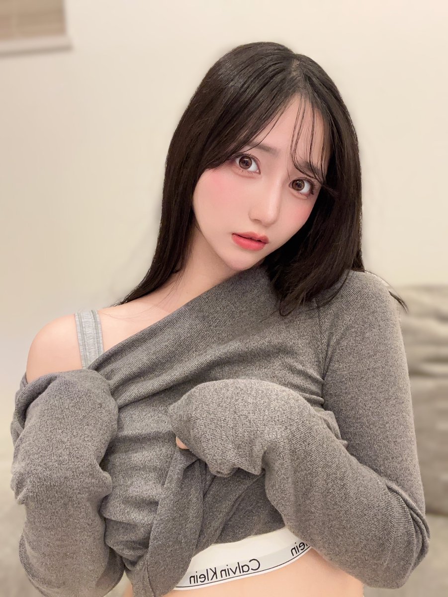 カルバンクライン嫌いな男の人いないって聞いた https://t.co/QyQ3IaRyL3
