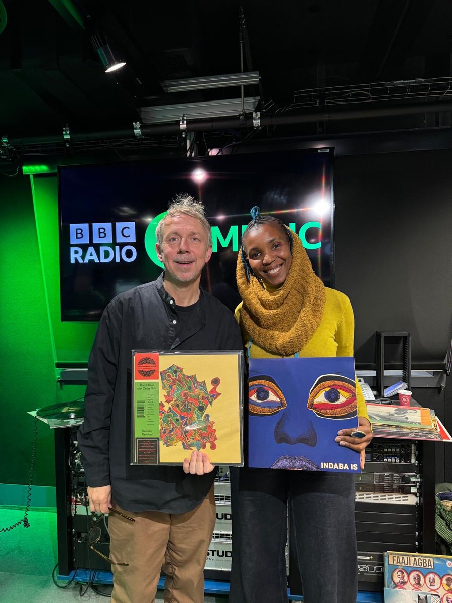 Thandi Ntuli (@thandintuli) on Twitter photo Thanks for having me <a href="/gillespeterson/">Gilles Peterson</a>
Definitely one for the books!
✍️
📸: Tasmin Kania 🌸✨ Thanks for having me <a href="/gillespeterson/">Gilles Peterson</a>
Definitely one for the books!
✍️
📸: Tasmin Kania 🌸✨