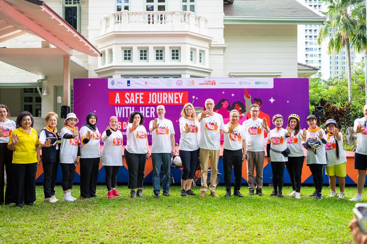 unwomenasia's tweet photo. 🚴‍♀️ Bangkok launched the #16Days of Activism with A Safe Journey with Her, uniting over 500 participants to take a stand against violence. Together, we proved there’s #NoExcuse.
 
👉 Read more: https://t.co/GB4MHai1Ho
 
#Beijing30 #NoExcuse https://t.co/ImF2W9v4p0