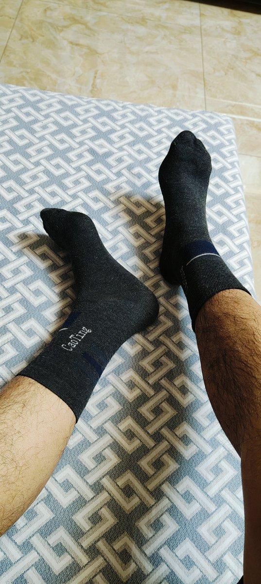 看着你爹的脚偷偷撸管吧傻逼男同们  #无脑犯贱  #无脑上供  #废物王八  #Rush狗 #吸R就无脑翻白眼