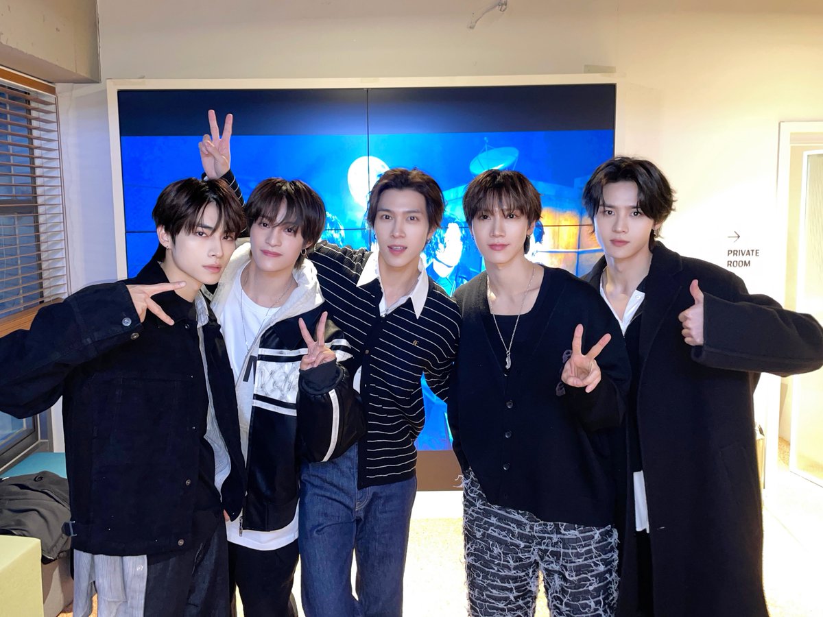 ▶︎ıılıılı𝐅𝐑𝐄𝐐𝐔𝐄𝐍𝐂𝐘 ıılıılı

#WayV #威神V #FREQUENCY
#WayV_FREQUENCY