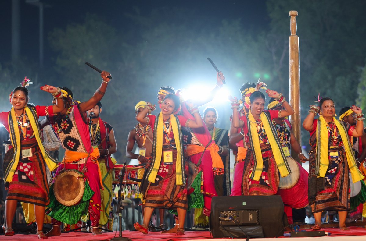 नई दिल्ली में ओडिशा पर्व पर आज यहां की समृद्ध विरासत और अद्भुत संस्कृति का साक्षी बनने का सौभाग्य मिला। https://t.co/dlKuVhblco