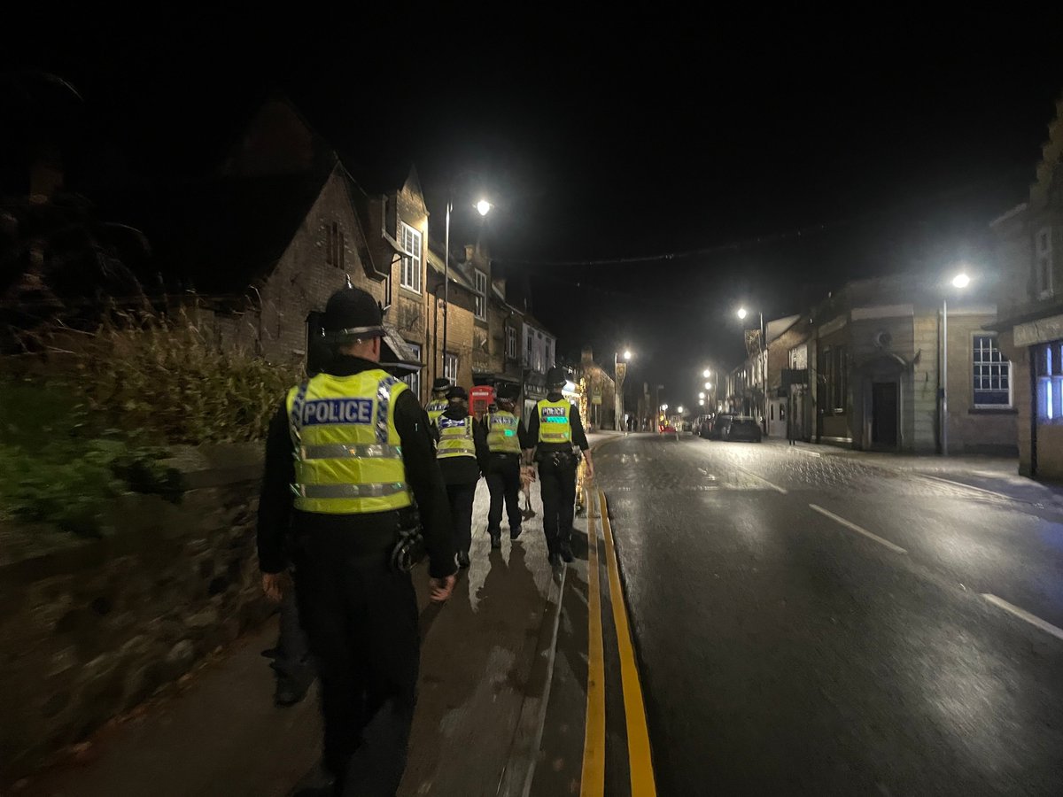 Humberbeat_ERYN's tweet photo. On Saturday night Driffield &amp; Hornsea NPT completed Licencing checks in the local establishments with a passive drugs dog within a 4 hours period 12 x S23 searches were completed with 4 x Positive finds which will be dealt with slow time.#nodrugs #notinourarea #communitypolicing https://t.co/1o7JRywn7J