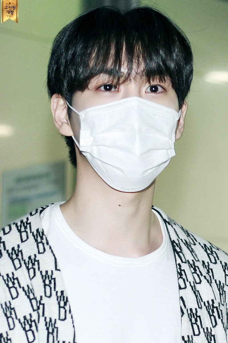 shinwonlooks's tweet photo. 🤍

cr. shinwonzzang

#신원 #펜타곤 #SHINWON #PENTAGON @CUBE_PTG https://t.co/oHwGQQIIs0