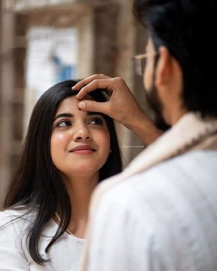 Aruvats_'s tweet photo. तू क्या है कैसा है ये सब बाते फिजूल है....
तू जो भी है जैसा भी है मुझे हर हाल में कबूल है...!!! ❤️🫰
#shivu🫶 https://t.co/gBQ62IaE5o