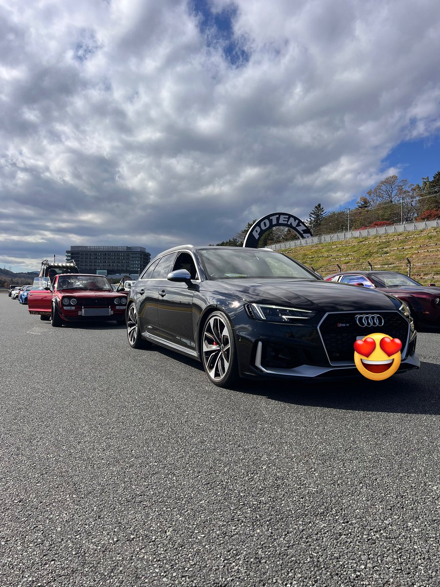 yo_TT1122's tweet photo. はじめてドラッグレースでてみました！
とても貴重な経験！！
にしても、RS4は最強でした🚗

#fuelfest2024 https://t.co/icbWCBLptK