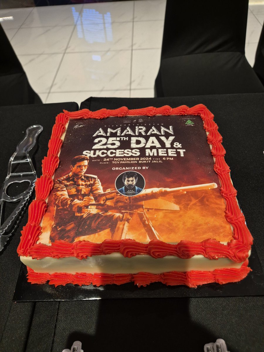 MalaysiaSKFC_'s tweet photo. #AMARAN 25th Day Special Show and Success Celebration by Malaysia SKFC today @TGVCinemas. We love you @Siva_Kartikeyan ! We want you to know, we are happy &amp; we are proud of u! @AllIndiaSKFC @navneth @AnandSkfc @RKFI @dak_evolution @ShakinahKinah https://t.co/dT8F9KnxiU