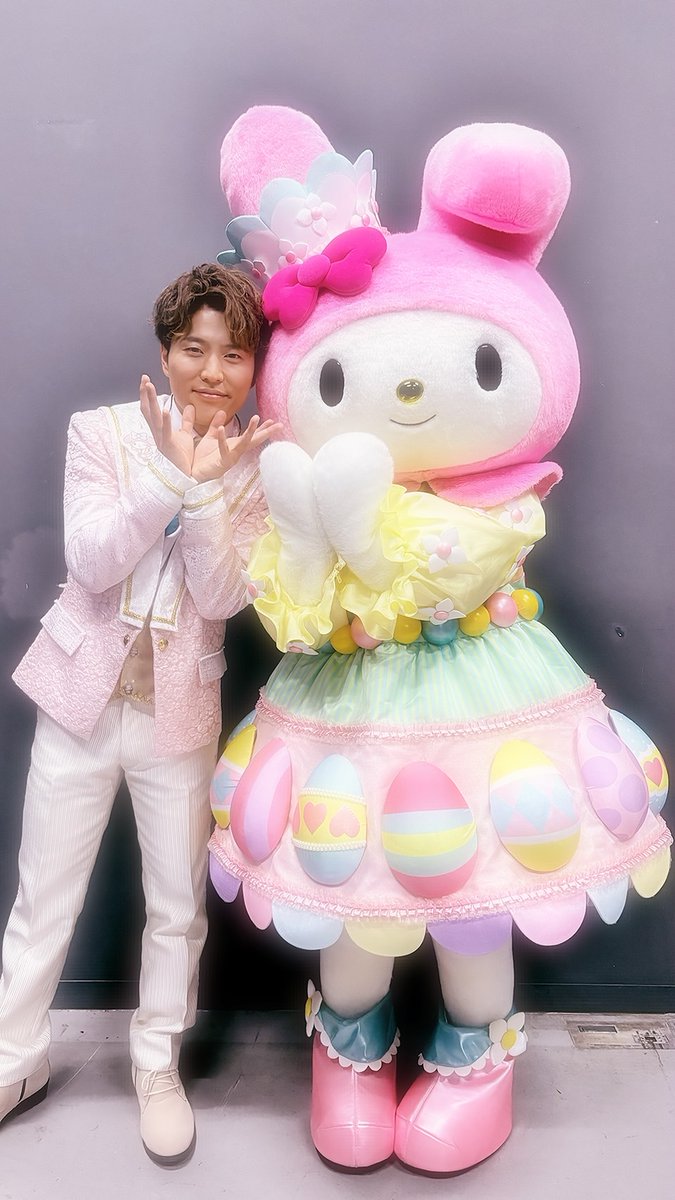 junctionstaff's tweet photo. 【入野自由】『Hello Kitty 50th Anniversary Presents My Bestie Dream Stage with Sanrio characters』 無事終了！マイメロディちゃんと記念撮影しました📷🎀
#入野自由
#サンリオ https://t.co/kAFwvQJ7qQ