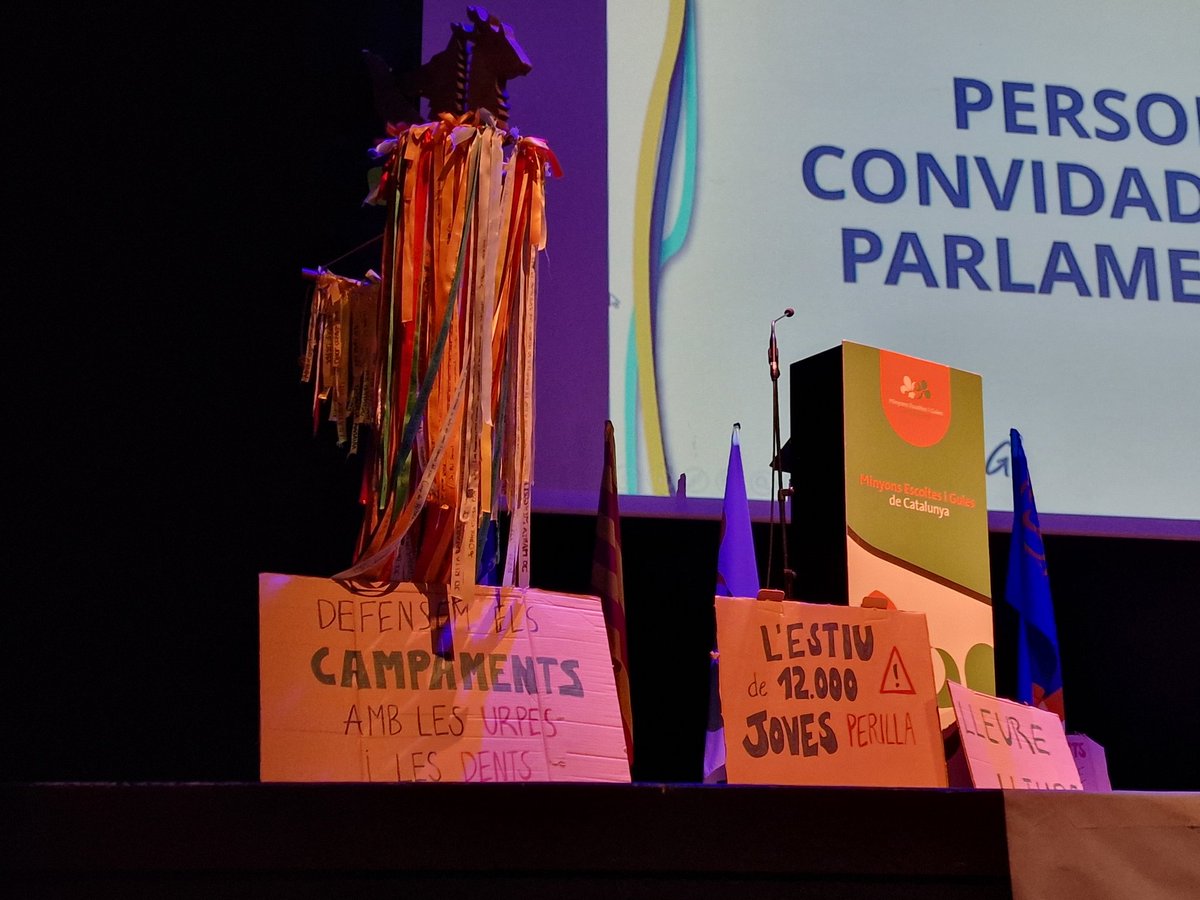 Ana Novella (@ana_novella) on Twitter photo Avui a la 48a Assemblea General Ordinària de <a href="/EscoltesiGuies/">Minyons Escoltes i Guies de Catalunya</a> de Catalunya on es presenta el nou Mètode Obert📚.
🎯Som Educació!! Som Comunitat!! Avui a la 48a Assemblea General Ordinària de <a href="/EscoltesiGuies/">Minyons Escoltes i Guies de Catalunya</a> de Catalunya on es presenta el nou Mètode Obert📚.
🎯Som Educació!! Som Comunitat!!