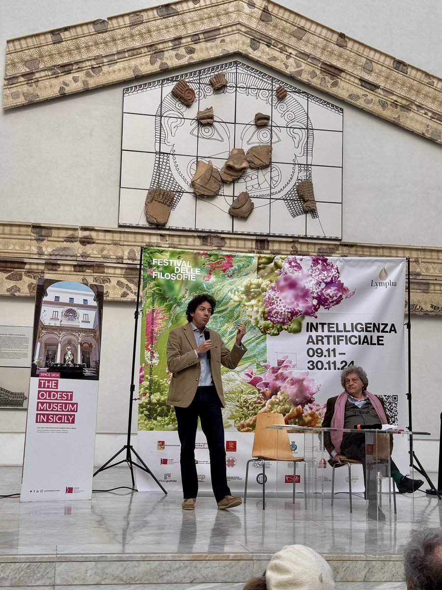 Al <a href="/fest_filosofie/">Festival delle Filosofie</a>, nell’Agorà del <a href="/MuseoSalinas/">Museo Archeo Salinas Palermo</a>, <a href="/marcocappato/">Marco Cappato</a> evidenzia un grande vuoto nel dibattito sulle #IA: la mancanza di riflessione sul loro ruolo nella #democrazia e l’incapacità di sfruttarne il potenziale per promuovere la partecipazione pubblica.

<a href="/mcarapezza1/">marco carapezza 🇪🇺</a>